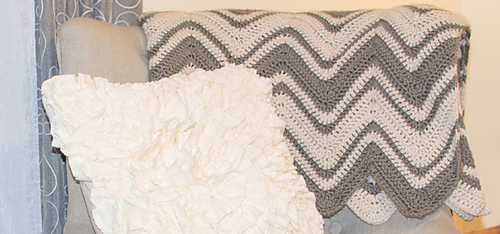 Chic Chevron Throw – Crochet&nbsp;Pattern